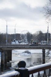 Вид с улицы Бульварной на городской сквер, зима 2025 г.