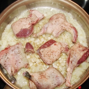Масло с луком и дикой уткойи