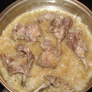 Тушеная дикая утка